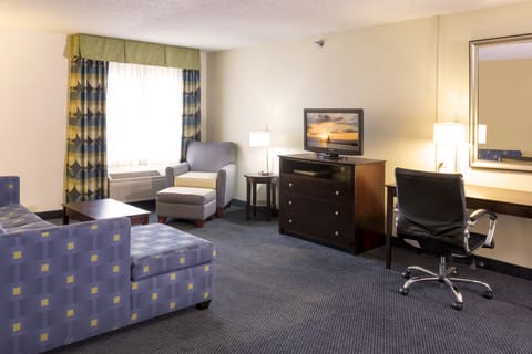 Suite, 1 Bedroom, Jetted Tub | In-room safe, desk, laptop workspace, iron/ironing board