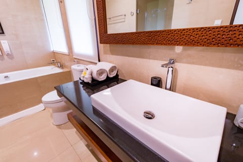 Rice Terrace Suite | Bathroom sink