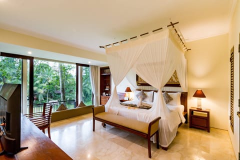 Rice Terrace Suite | Minibar, in-room safe, blackout drapes, soundproofing