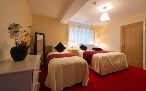 Double or Twin Room | Free WiFi