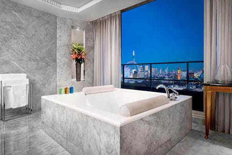 Penthouse, 2 Bedrooms | Bathroom | Separate tub and shower, eco-friendly toiletries, hair dryer, bathrobes