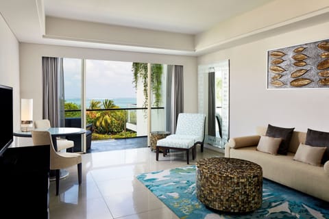 Junior Suite, 1 Bedroom, Non Smoking, Ocean View | Living room | 42-inch LCD TV with cable channels, TV