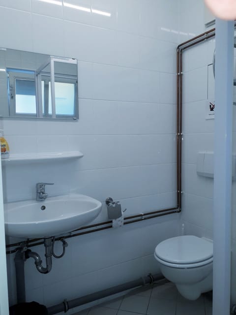 Double Room, Shared Bathroom | Bathroom