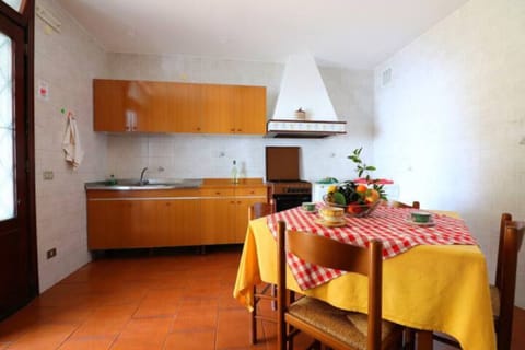 Basic Apartment, 1 Bedroom (Sapore di mare) | Private kitchen | Fridge, oven, stovetop, espresso maker