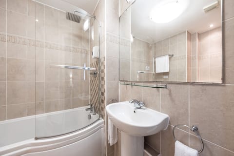 Superior Room, Multiple Beds, Non Smoking | Bathroom | Free toiletries, hair dryer, towels