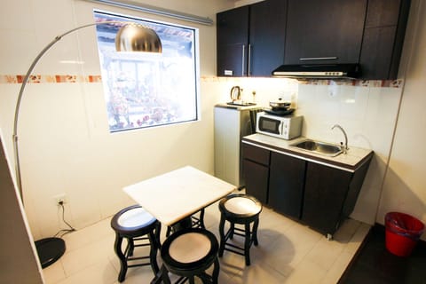 Private kitchenette