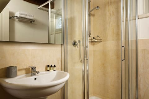 Free toiletries, hair dryer, bidet, towels