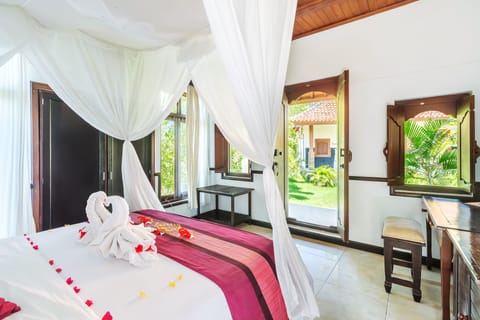 Standard Room, 1 Double Bed | Minibar, in-room safe, desk, free cribs/infant beds