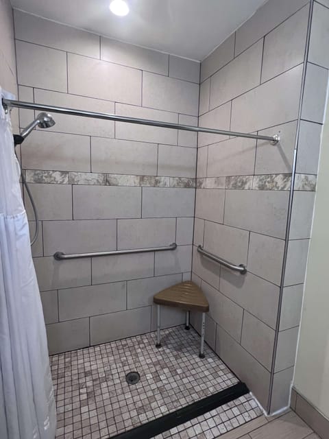 Premium bedding, pillowtop beds, desk, laptop workspace