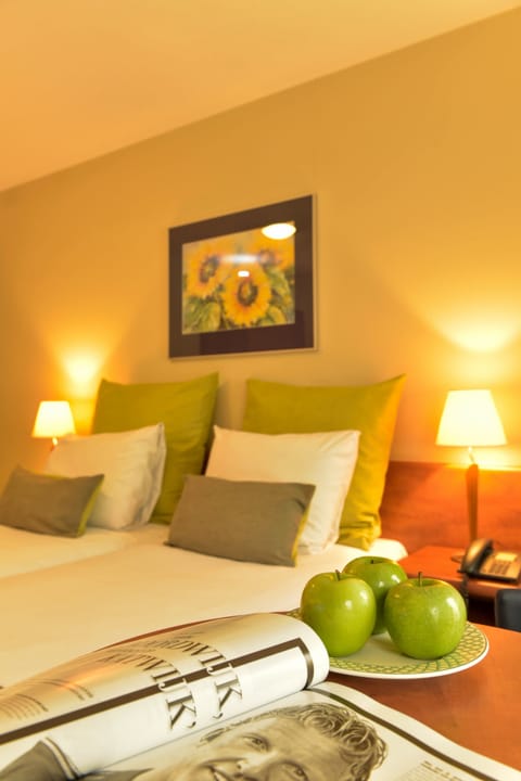 Comfort Double Room | Hypo-allergenic bedding, in-room safe, desk, blackout drapes