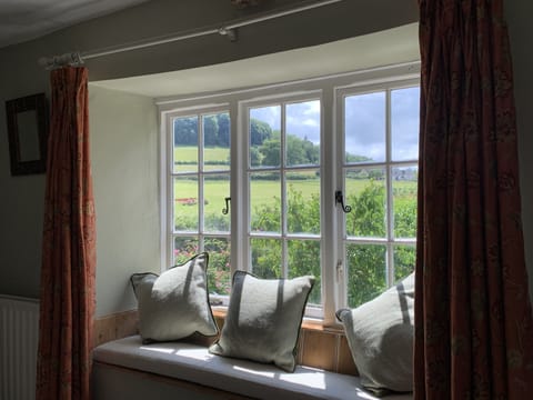 Deluxe Double Room | Hill view