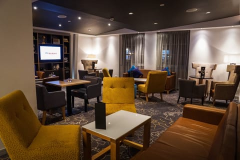 Breakfast, lunch and dinner served