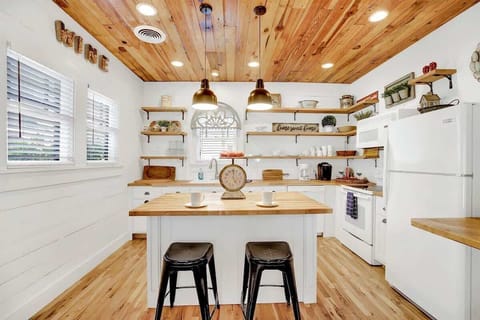 Cozy up to the bar at the kitchen island.