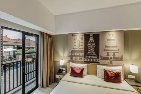 Deluxe Room, Pool View | Premium bedding, minibar, in-room safe, desk