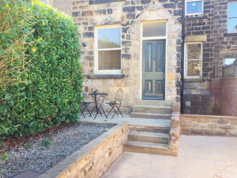 Entrance and courtyard