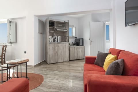 Villa, 2 Bedrooms | Private kitchen | Mini-fridge, espresso maker, electric kettle