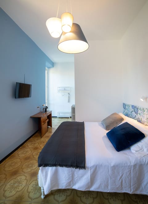 Deluxe Double Room | Individually decorated, individually furnished, free WiFi, bed sheets