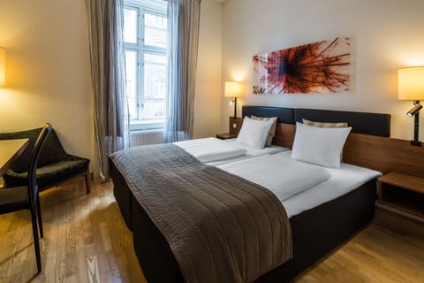 In-room safe, desk, iron/ironing board, free WiFi