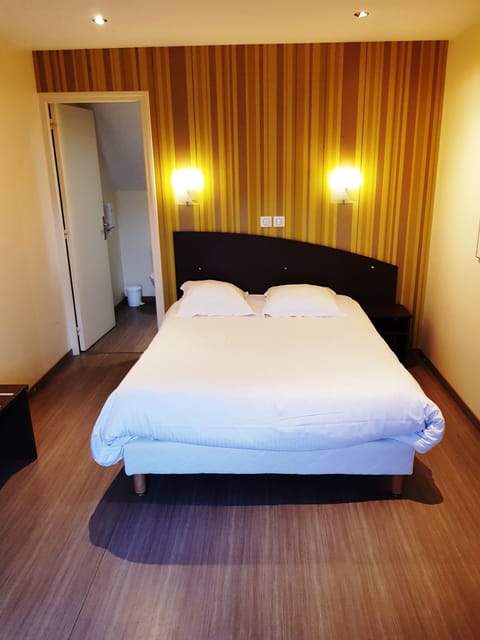 Salicorne Double Room | Desk, soundproofing, free WiFi, bed sheets