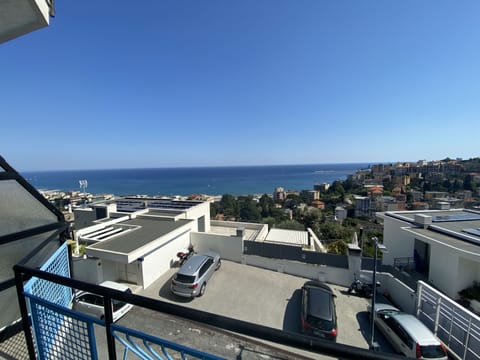 Apartment, 2 Bedrooms, Balcony, City View | Property grounds