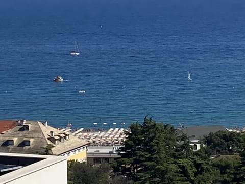 Apartment, 2 Bedrooms, Balcony, City View | Property grounds