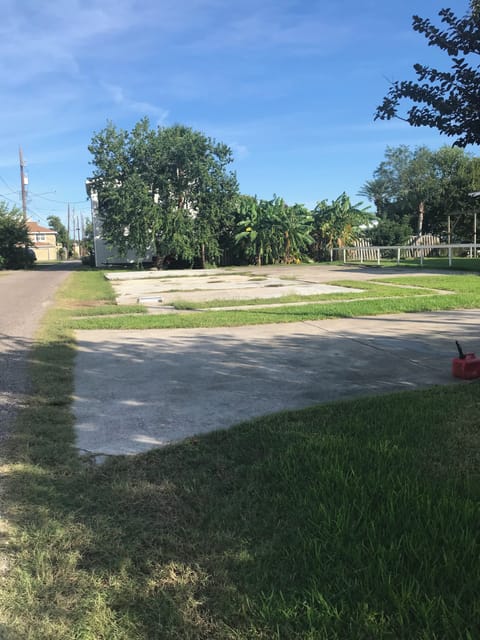 Large concrete parking lot included for all your guests to park! Up to 14 cars