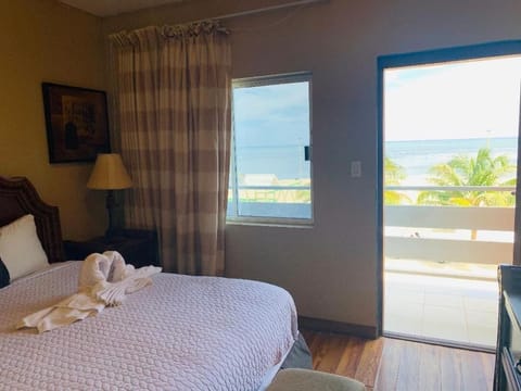 Double Room, Ocean View | Free WiFi, bed sheets