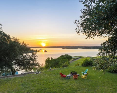 Create unforgettable memories by the lakeside fire pit.