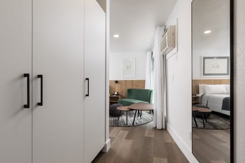 Suite, 1 King Bed | Wardrobe