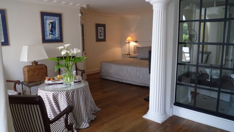 Premium bedding, pillowtop beds, free WiFi, bed sheets