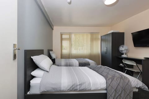 Standard Twin Room, 2 Twin Beds | Desk, free WiFi, bed sheets