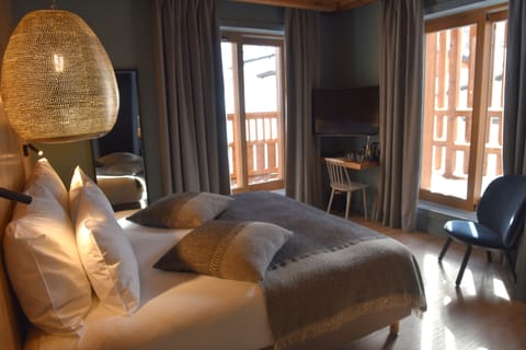 Deluxe Double Room (Mont Blanc) | Individually decorated, individually furnished, desk, soundproofing