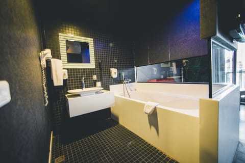 Premium Double Room | Private spa tub
