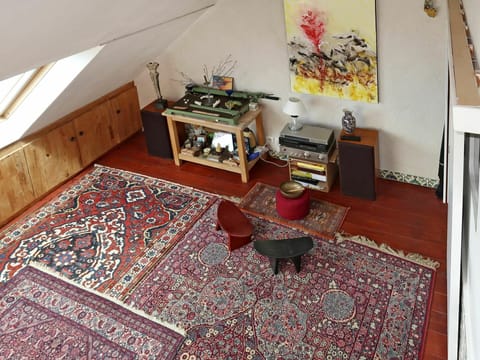 Furniture, Wood, Living Room, Interior Design, Flooring, Floor, Comfort, Wall, Hardwood