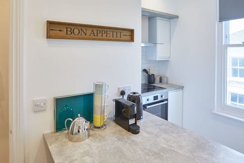 Apartment B, Cornerhouse Apartments, Saltburn-by-the-Sea - Host & Stay