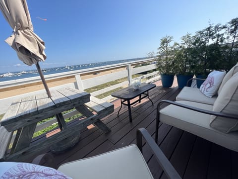 Deluxe Loft, Ocean View | Terrace/patio