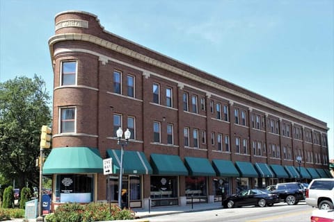 Retail options in the building