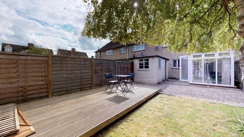 Taphouse Avenue Garden