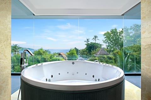 Presidential Suite, 1 Bedroom, Jetted Tub | Bathroom | Separate tub and shower, deep soaking tub, rainfall showerhead