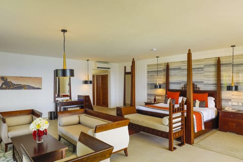 Ocean Suite | In-room safe, individually furnished, desk, blackout drapes