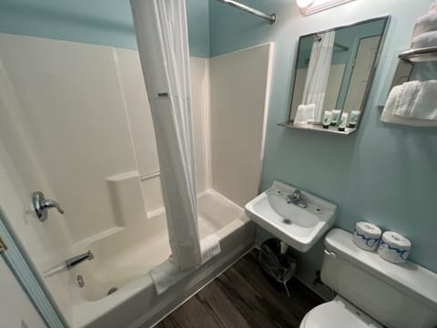 Standard Room, 2 Double Beds (Pets Allowed) | Bathroom | Shower, towels