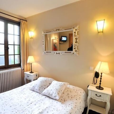 Comfort Double Room, Bathtub | Individually decorated, desk, free WiFi