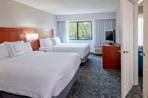 Suite, Multiple Beds (One Bedroom Two Queens) | Premium bedding, pillowtop beds, desk, laptop workspace