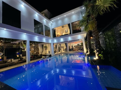 Exclusive Villa, Multiple Bedrooms, Private Pool, Pool View | Private pool