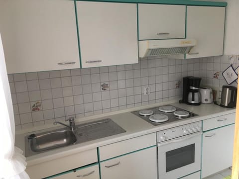 Apartment (1. Stock) | Private kitchen | Fridge, oven, espresso maker, coffee/tea maker