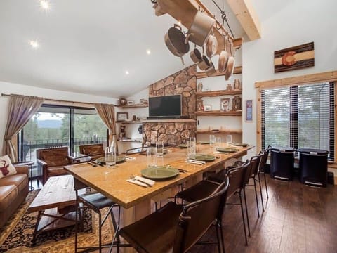 Open concept kitchen, dining, and living room