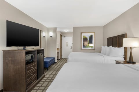 Standard Room, 2 Queen Beds, Non Smoking, Refrigerator & Microwave | Soundproofing, free WiFi, bed sheets