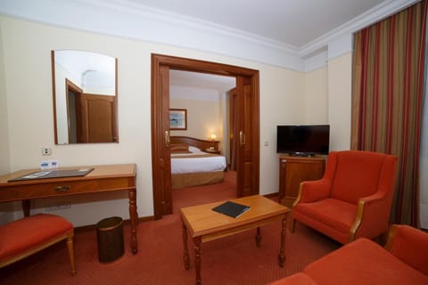 In-room safe, desk, free cribs/infant beds, free WiFi