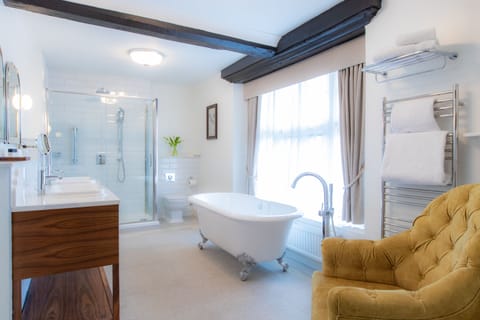 Manor House Four Poster | Bathroom | Combined shower/tub, designer toiletries, hair dryer, bathrobes