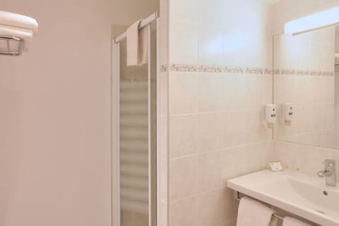 Free toiletries, hair dryer, towels